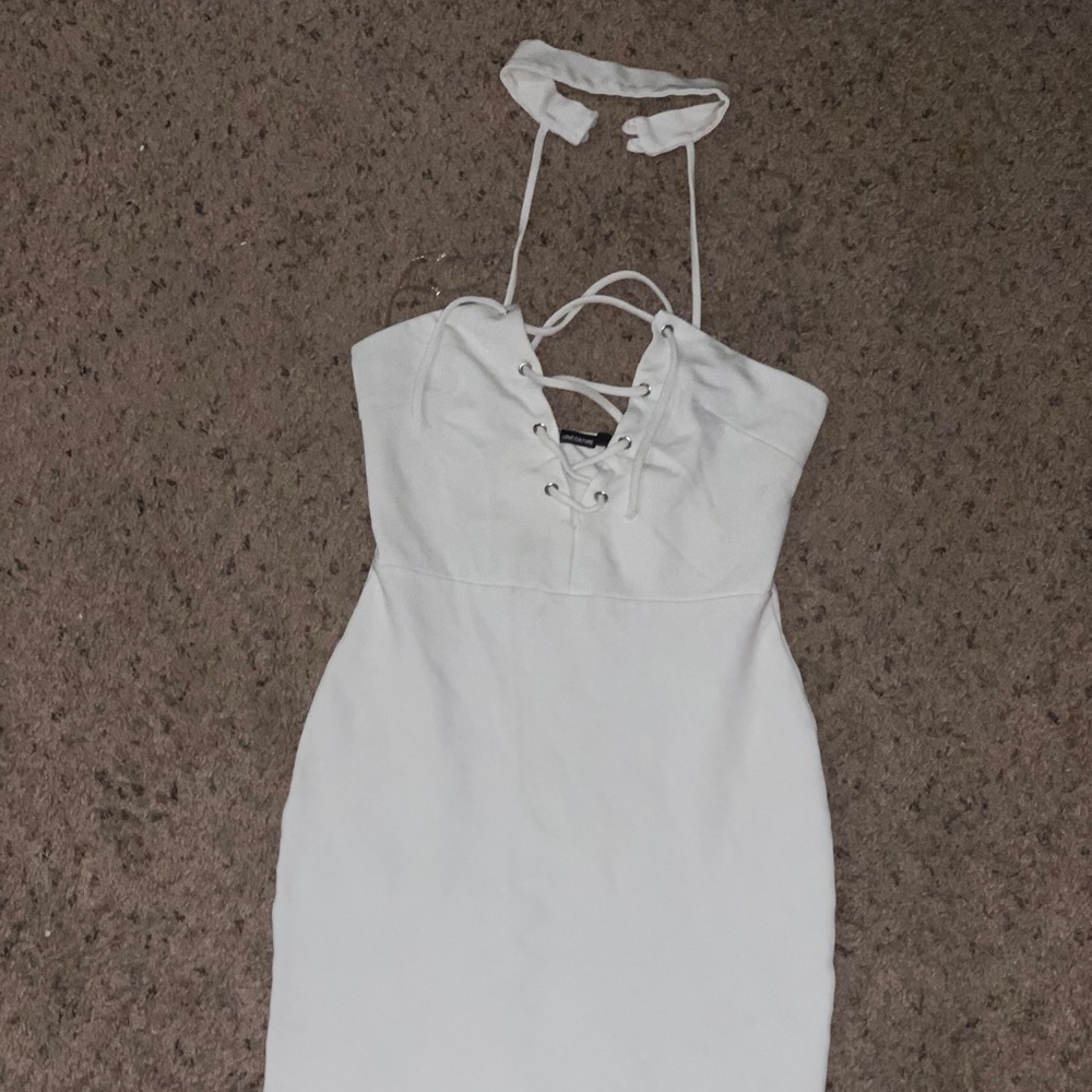 White bodycon dress